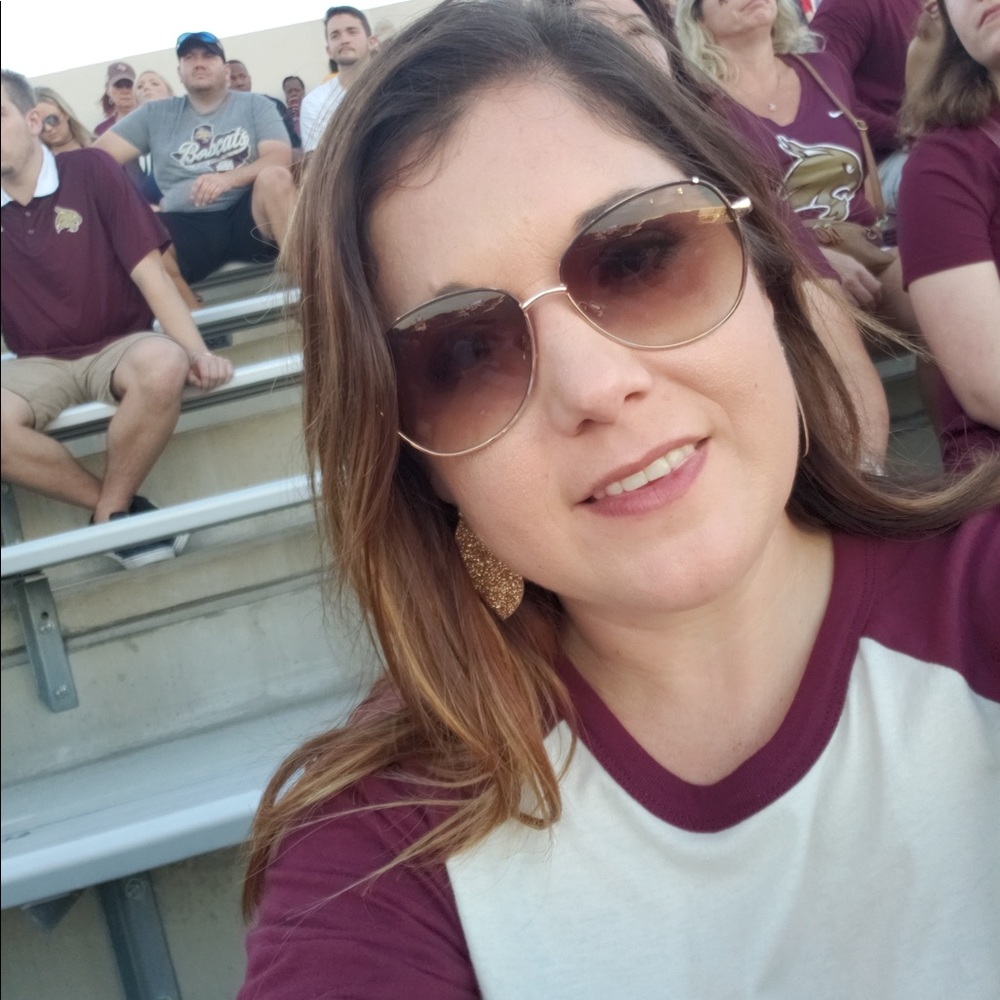 Meet your Posher, Kelly